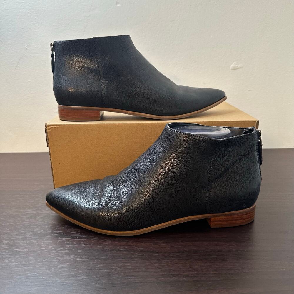 Cole Haan Black Leather Pointed Toe Ankle Booties Size 8 Minimalist Quiet Luxury